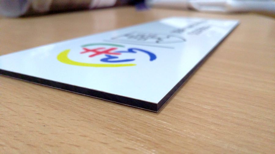 Aluminiumtafel für das slowakische Deaflympics-Team