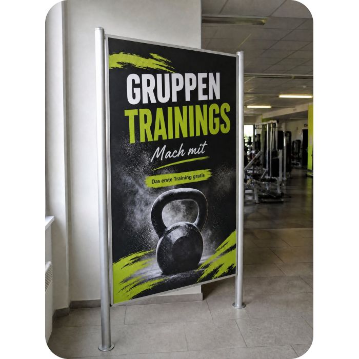 Plakate – Plakat für Gruppentrainings im Fitnessstudio