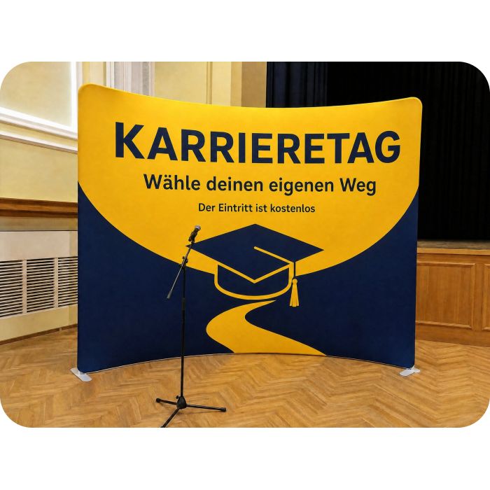 Präsentationswand aus Stoff – Karrieretag in einer Schule
