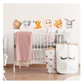 Wandtattoo tiere über das babybett